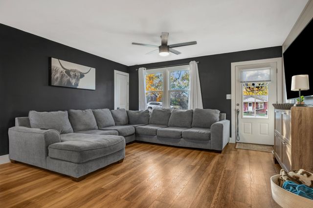 2809 Sparrow Dr, Clarksville, TN 37040