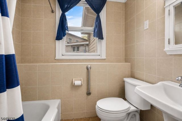 1009 Paterson Plank Rd, North Bergen Twp., NJ 07047