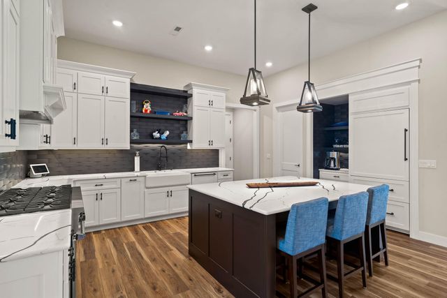 9060 E HIGHWAY AB, Columbia, MO 65201