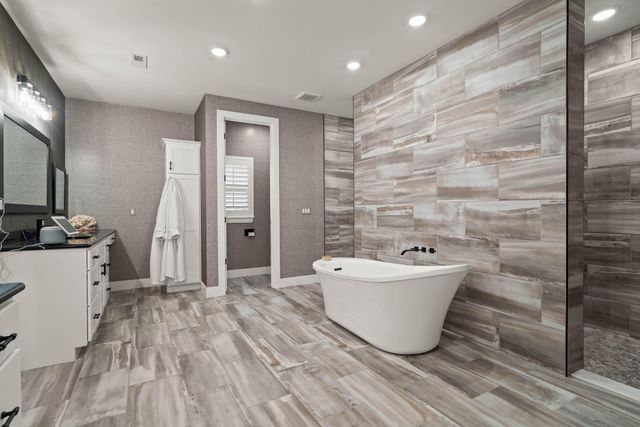 9060 E HIGHWAY AB, Columbia, MO 65201