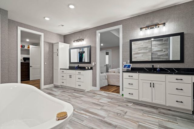 9060 E HIGHWAY AB, Columbia, MO 65201