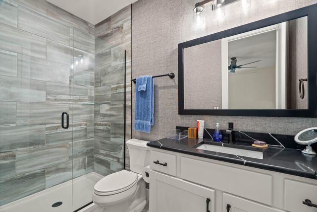 9060 E HIGHWAY AB, Columbia, MO 65201