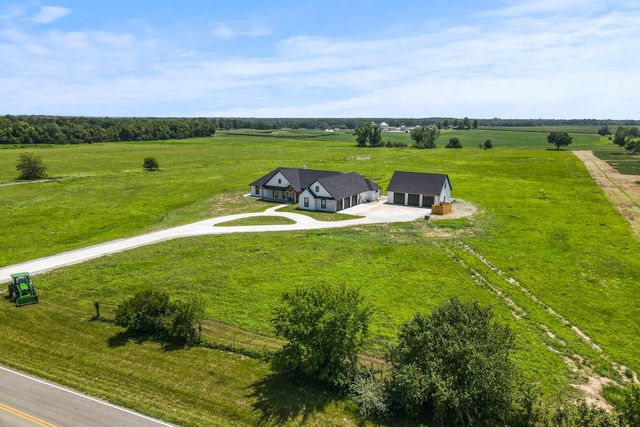 9060 E HIGHWAY AB, Columbia, MO 65201