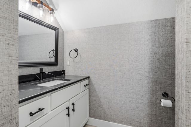 9060 E HIGHWAY AB, Columbia, MO 65201