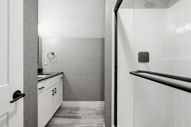 9060 E HIGHWAY AB, Columbia, MO 65201