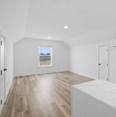 9060 E HIGHWAY AB, Columbia, MO 65201