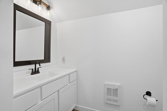 9060 E HIGHWAY AB, Columbia, MO 65201