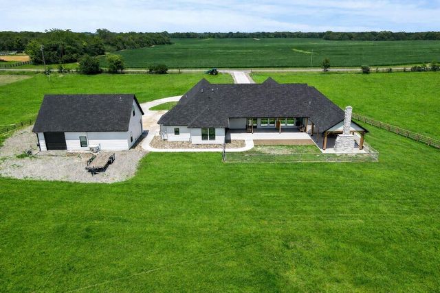 9060 E HIGHWAY AB, Columbia, MO 65201