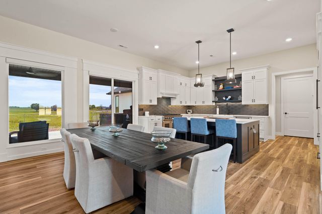 9060 E HIGHWAY AB, Columbia, MO 65201