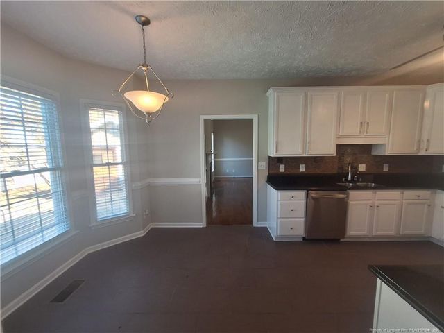 512 Dunblane Way, Fayetteville, NC 28311