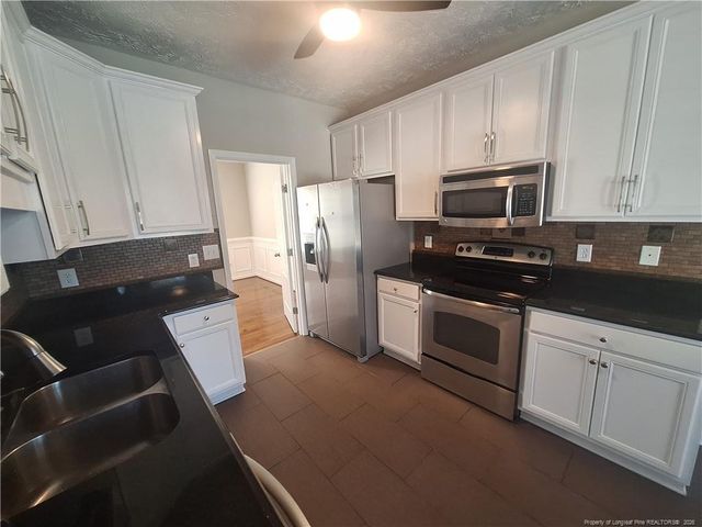 512 Dunblane Way, Fayetteville, NC 28311