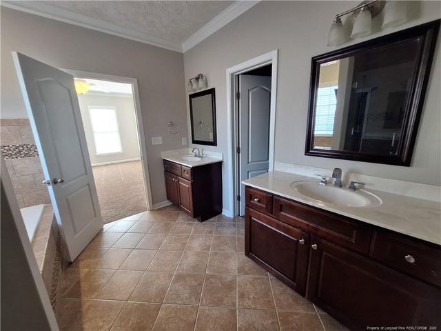 512 Dunblane Way, Fayetteville, NC 28311