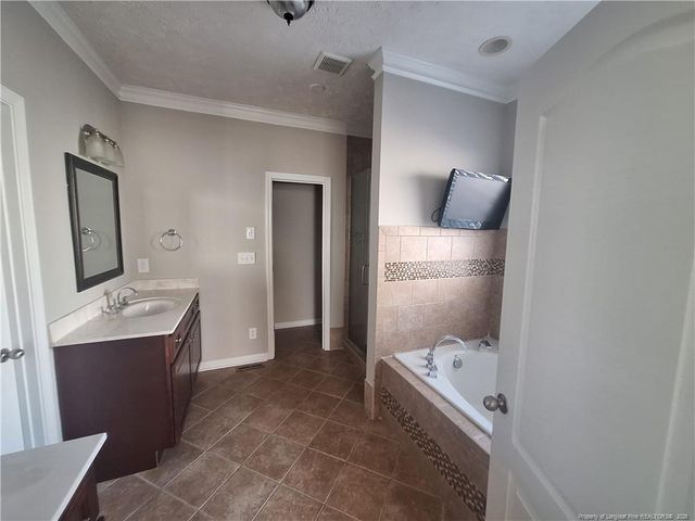 512 Dunblane Way, Fayetteville, NC 28311