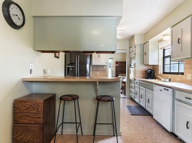 1710 Longhorn Avenue, Bay City, TX 77414