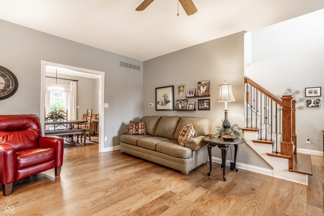 2119 Scarlet Oak Drive, Avon, IN 46123