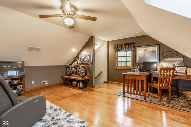 2119 Scarlet Oak Drive, Avon, IN 46123