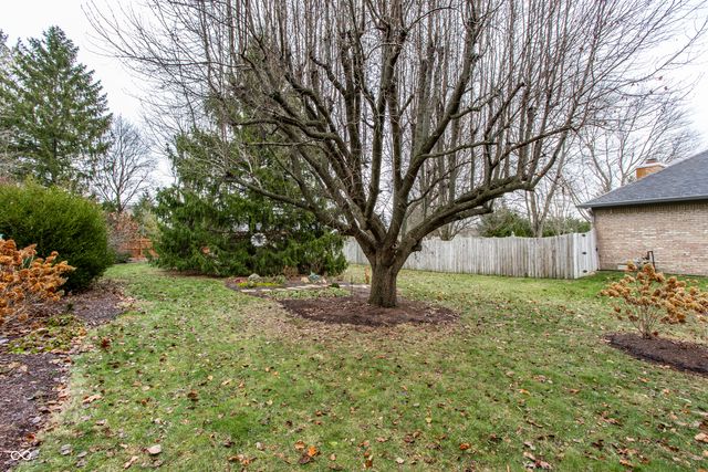 2119 Scarlet Oak Drive, Avon, IN 46123