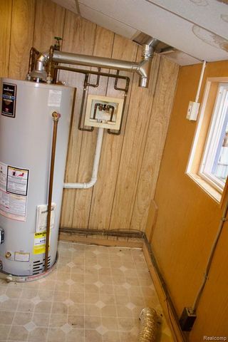 2960 Glenbroke Street, Keego Harbor, MI 48320