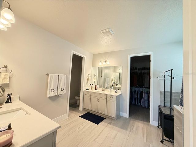 5769 LONG SHORE LOOP, Sarasota, FL 34238