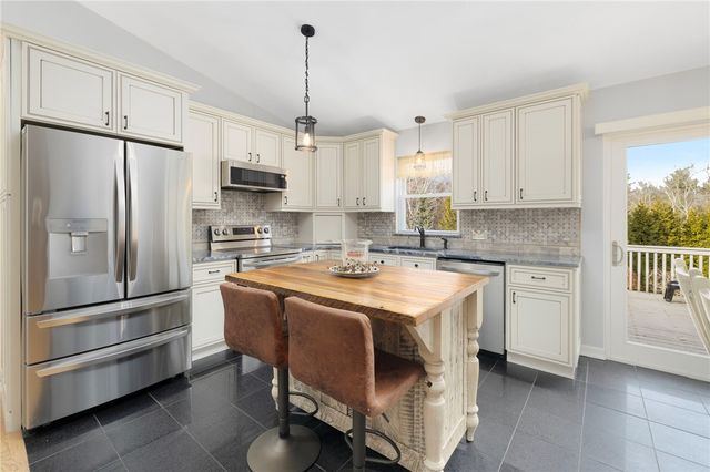 175 Hope Furnace Road, Scituate, RI 02831