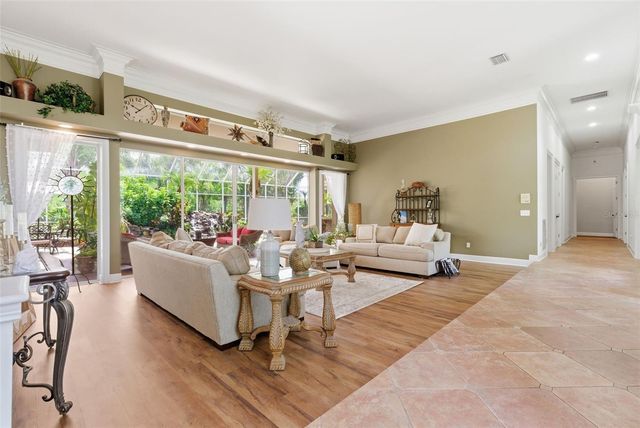 18701 PEPPER PIKE, Lutz, FL 33558