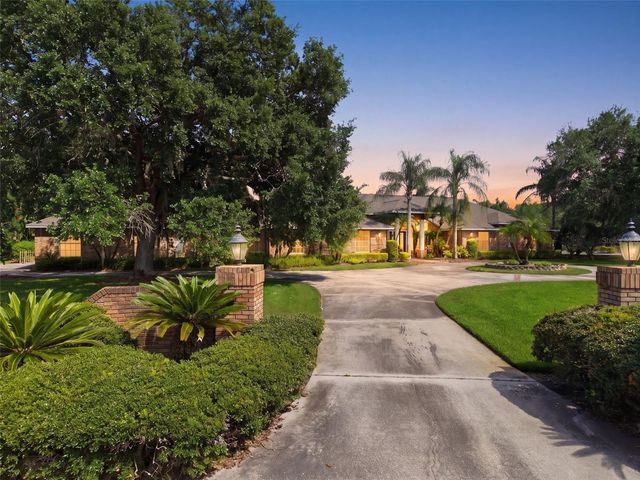18701 PEPPER PIKE, Lutz, FL 33558