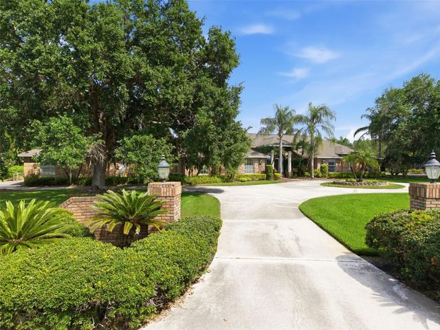 18701 PEPPER PIKE, Lutz, FL 33558