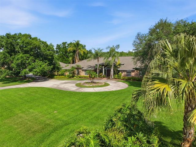 18701 PEPPER PIKE, Lutz, FL 33558