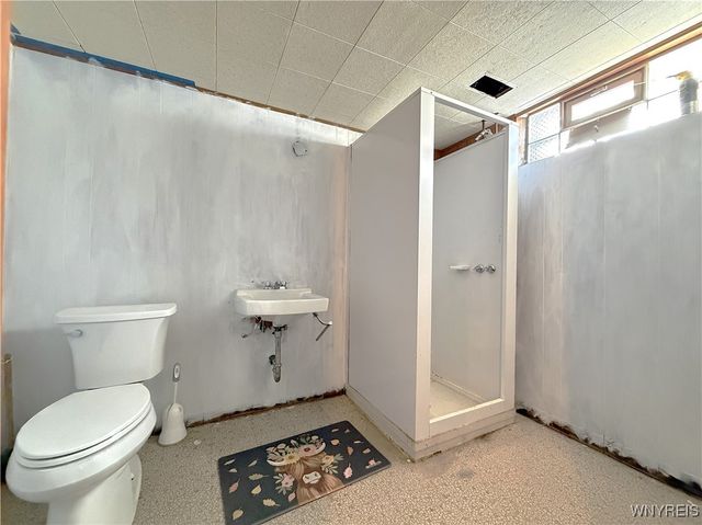 60 Constance Lane, Cheektowaga, NY 14227