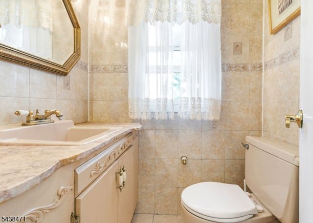 244 Arlington Ave, Paterson City, NJ 07502