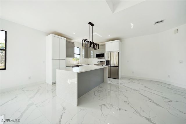 4309 NW 38 AVE, Cape Coral, FL 33993