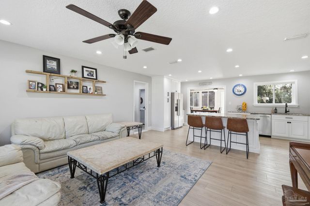 769 El Camino Dr, Cantonment, FL 32533