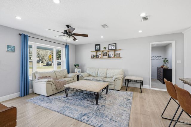 769 El Camino Dr, Cantonment, FL 32533