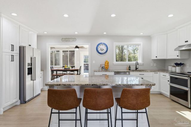 769 El Camino Dr, Cantonment, FL 32533