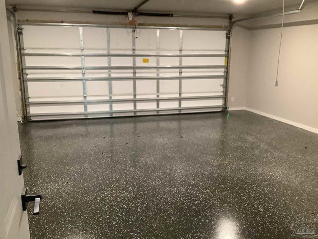 6413 Sanders St, Milton, FL 32570