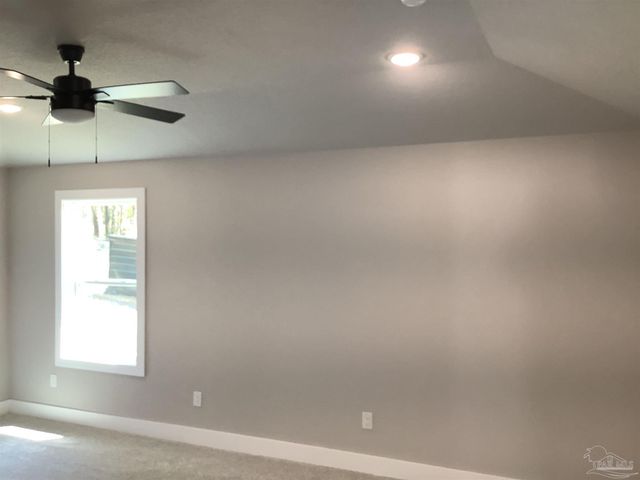 6413 Sanders St, Milton, FL 32570