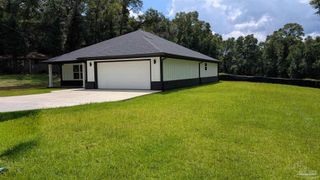 6413 Sanders St, Milton, FL 32570