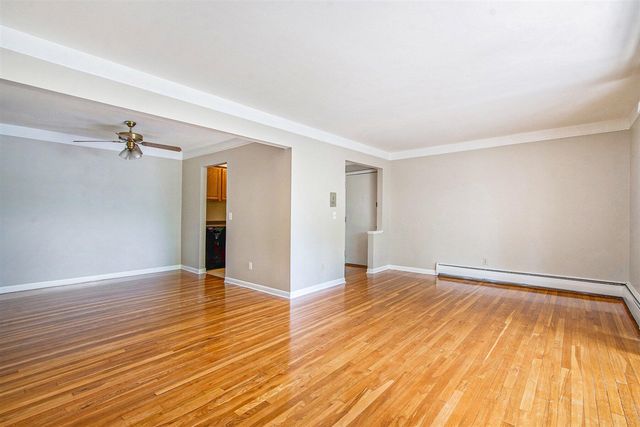 1249 Island Drive Unit: 101, Ann Arbor, MI 48105