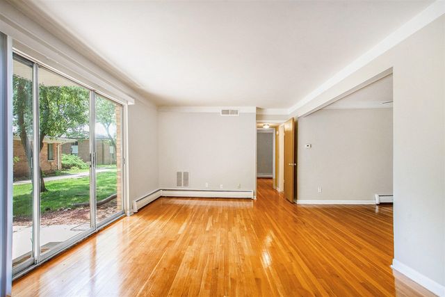 1249 Island Drive Unit: 101, Ann Arbor, MI 48105