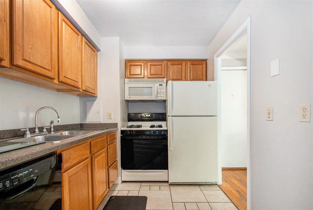 1249 Island Drive Unit: 101, Ann Arbor, MI 48105