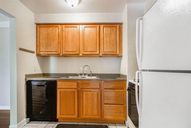 1249 Island Drive Unit: 101, Ann Arbor, MI 48105