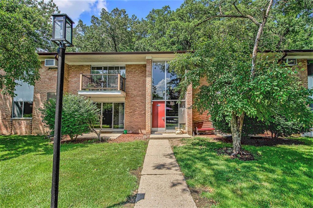 1249 Island Drive Unit: 101, Ann Arbor, MI 48105