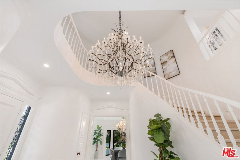 701 Trenton Drive, Beverly Hills, CA 90210 — photo 4