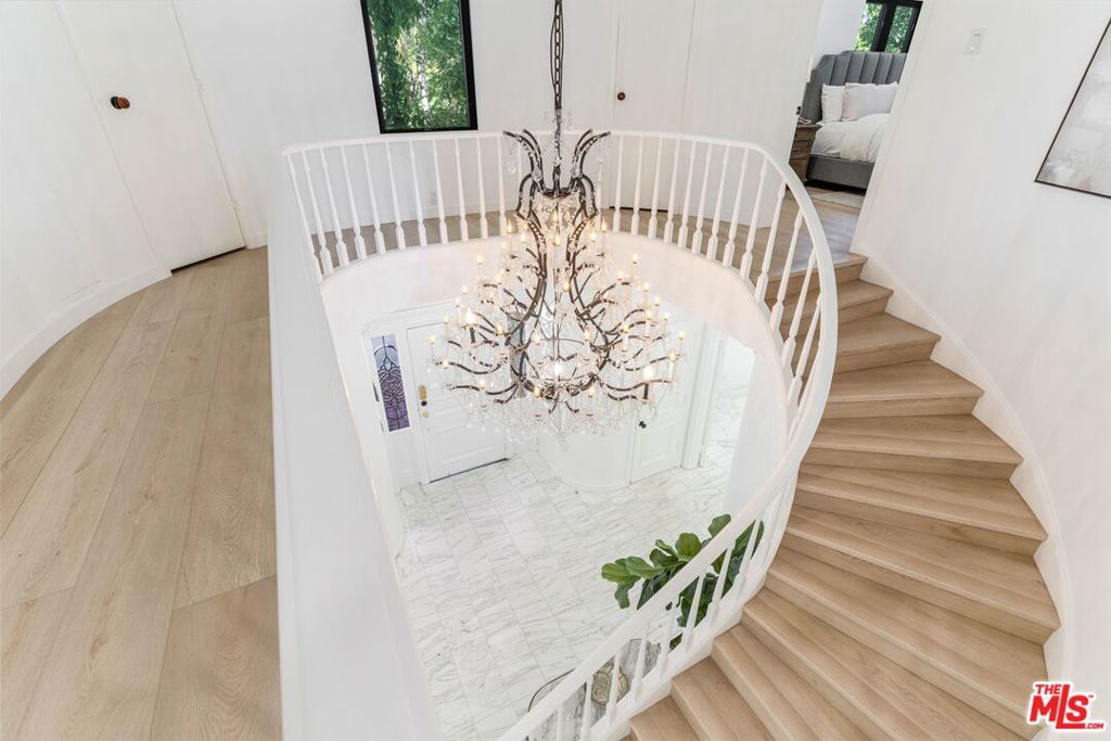701 Trenton Drive, Beverly Hills, CA 90210 — photo 5