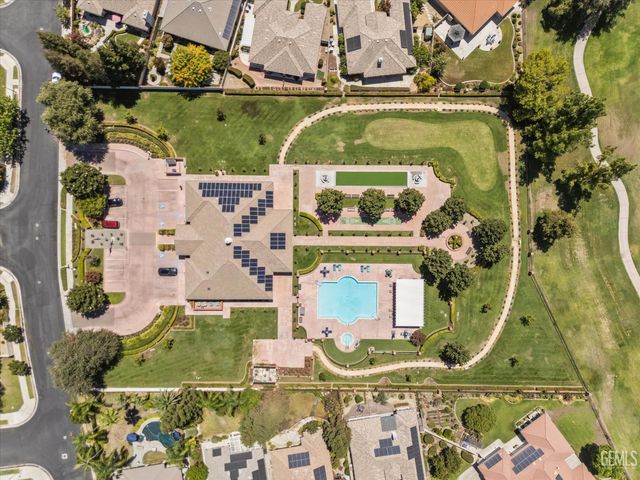 10001 Timeless Rose Court, Bakersfield, CA 93311