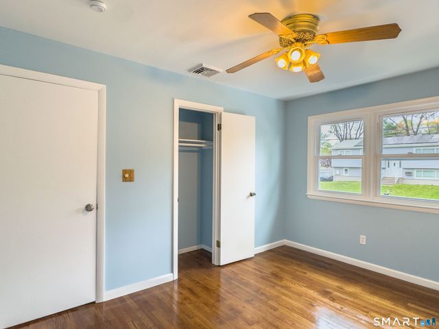 17 Fieldstone Road, Waterbury, CT 06704