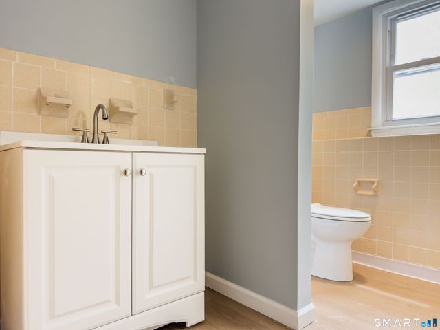 17 Fieldstone Road, Waterbury, CT 06704