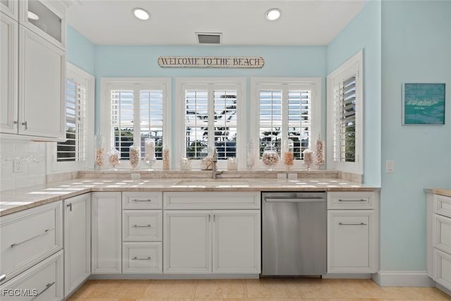 4452 Waters Edge LN, Sanibel, FL 33957