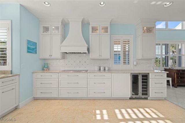 4452 Waters Edge LN, Sanibel, FL 33957