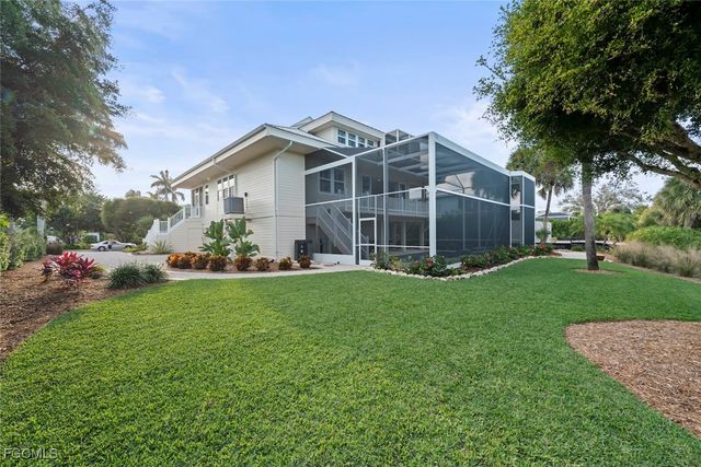 4452 Waters Edge LN, Sanibel, FL 33957